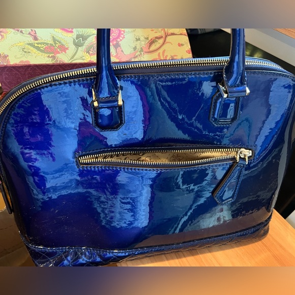 Guess Pocketbook - Picture 2 of 5